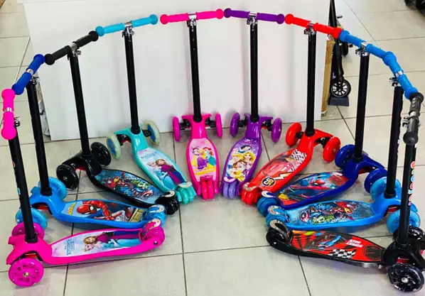 Самокат Scooter MAXI з підсвічуванням коліс для дівчинки та хлопчика від 3 років