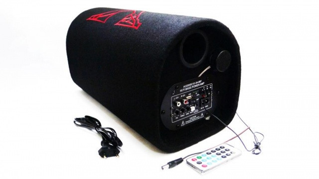 Активный сабвуфер 10" Xplod 300W PR5