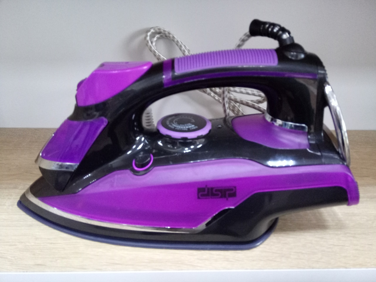 Утюг DSP KD1001B CG11 PR5