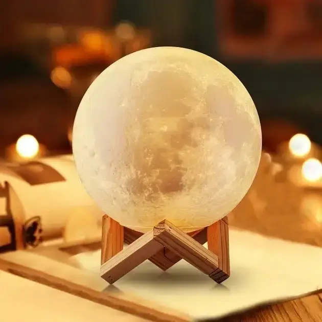 УЦІНКА! Світильник-нічник 3D шар Місяць Moon Lamp на дерев'яній підставці 15 см (Плохе паковання 2792)