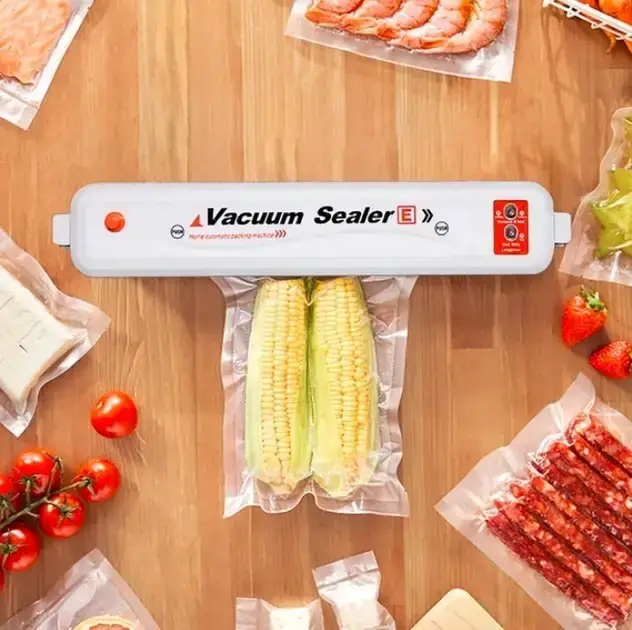 УЦІНКА! Вакуумний пакувальник продуктів білій Vacuum Sealer кухонний вакууматор для дому (Трення на корпусі 3405)