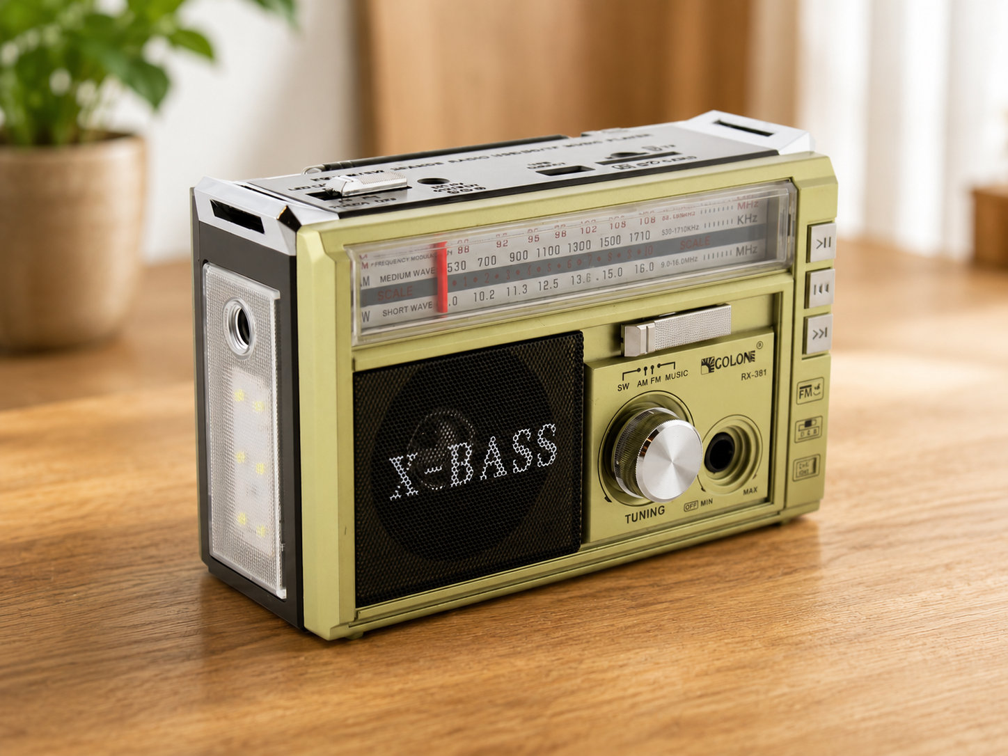 Акумуляторний радіоприймач Golon RX-382 USB/SD з MP3 та LED-ліхтариком