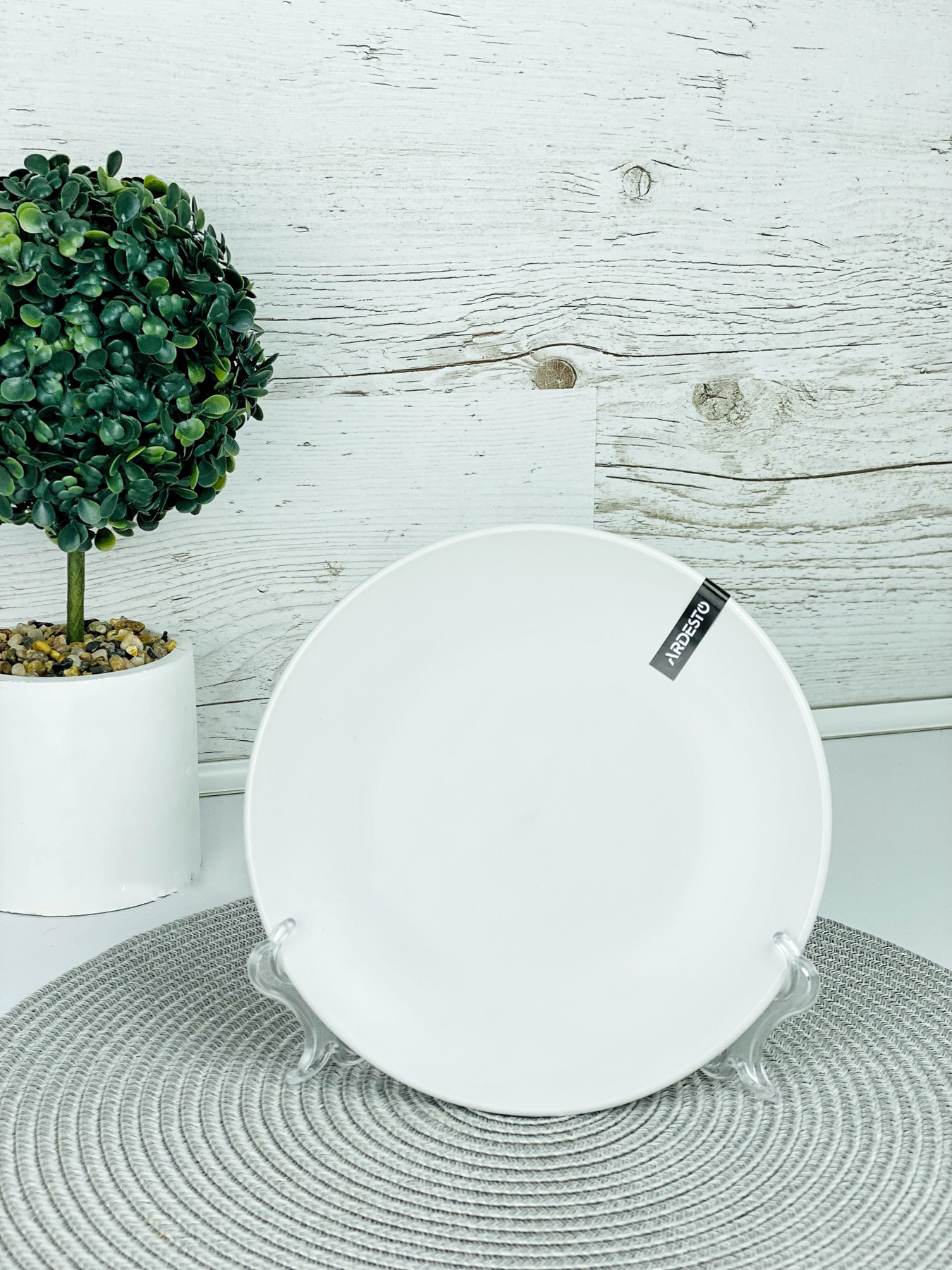 Тарілка десертна 19 см Ardesto Lucca White AR2919WM